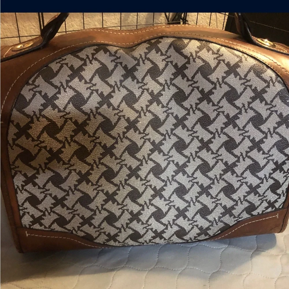 Juicy couture animal carrier purse